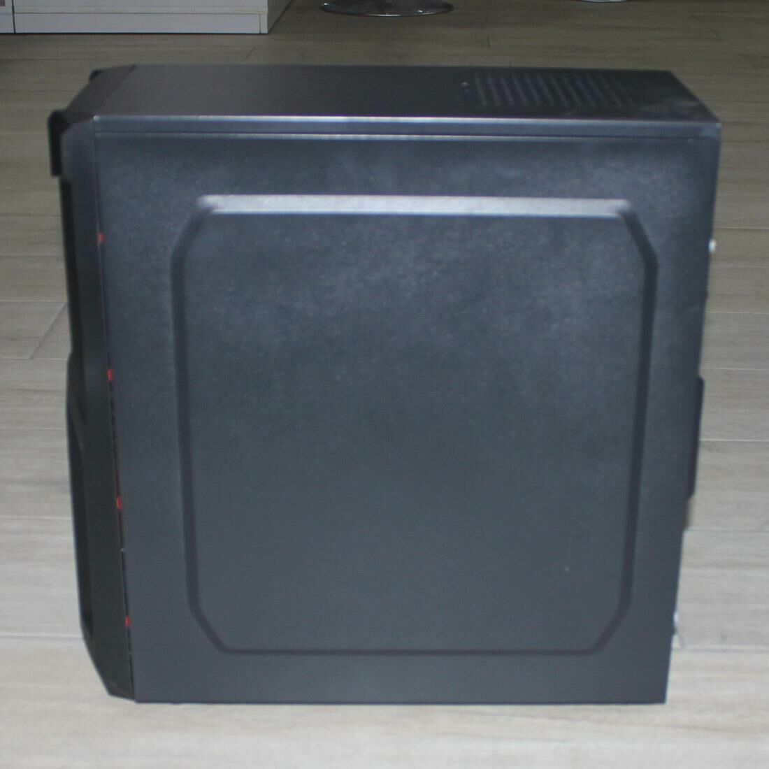 Redrock Intel Core i7 2670QM 8GB DDR3 240GB SSD 1GB AMD SAPPHIRE HD5450 Freedos Kasa FHJKSZ01
